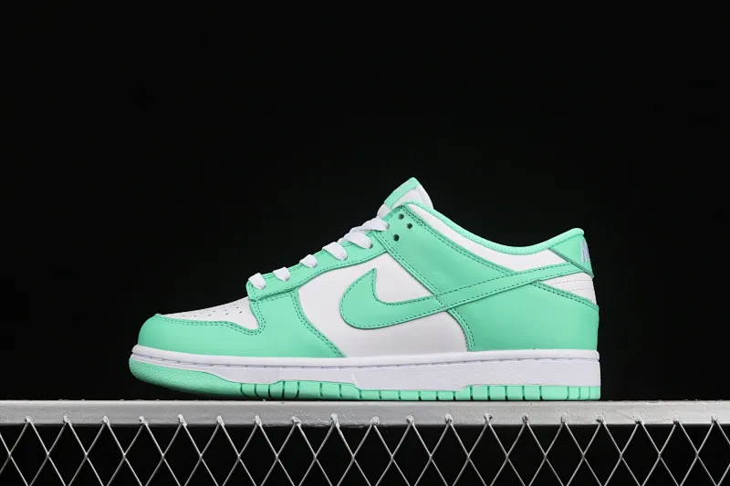 All categories Nk SB Dunk series Nk SB Dunk Low low-top sneakers J version Nk SB Dunk Low "White/Green Glow" "Tiffany green and white" dunk series low-top casual sports skateboard shoes DD1503-105